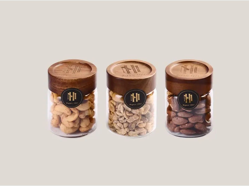 HẠT ĐIỀU VỚI NGŨ VỊ HƯƠNG VÀ TIÊU ĐEN