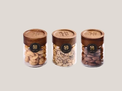 HẠT ĐIỀU VỚI NGŨ VỊ HƯƠNG VÀ TIÊU ĐEN